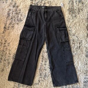 NWT Old Navy Black cargo jeans